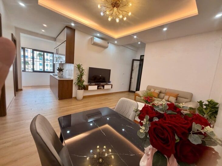 CĂN HỘ HOÀNG ĐẠO THÚY DT 65M 3 NGỦ GIÁ 5,850 TỶ-ĐẸP FULL NỘI THẤT