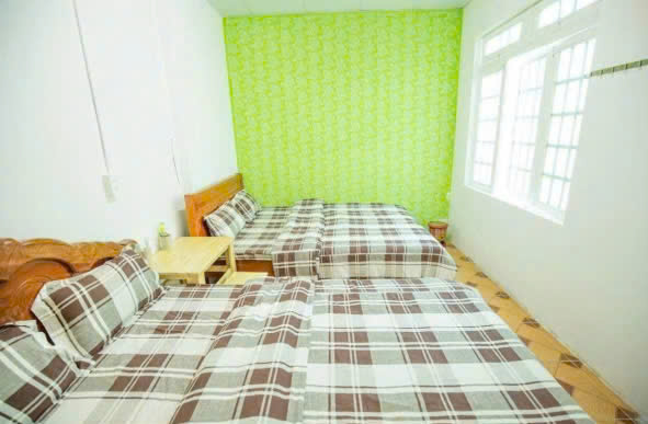 Cho thuê nhà nguyên căn 9 phòng ngủ sân đậu ô tô mặt tiền Nguyễn Lương Bằng phường 2 Đà Lạt giá 19