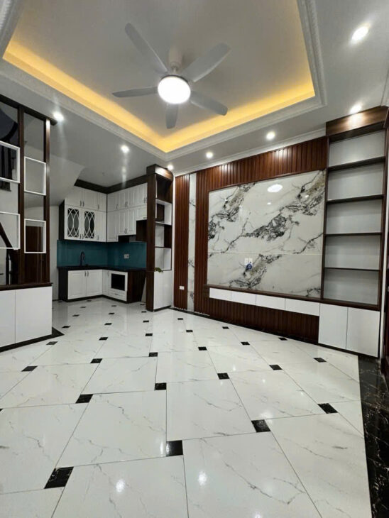 🏡 Bán nhà đẹp THANH AM – Long Biên-30M² – MT 3,6M – GIÁ 6,4X TỶ-NGÕ THÔNG RỘNG – Ô TÔ QUA – 3 TẦNG