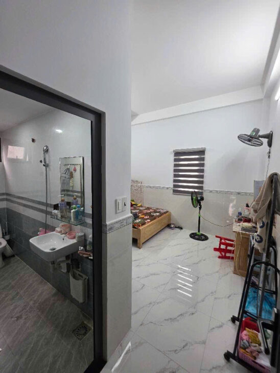 🔥BÁN NHÀ 4 tầng – 4.5 x 13m –SHR – HẺM XE HƠI – gần Hà Huy Giáp , Q12 – CHỈ NHỈNH 4 TỶ🔥