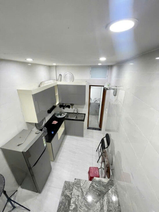 MẶT NGÕ KINH DOANH TẤP NẬP – Ô TÔ RA VÀO THOẢI MÁI – TRUNG TÂM ĐỐNG ĐA