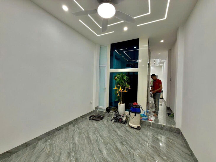 PL ĐƯỜNG LÁNG – OTO TRÁNH – THANG MÁY – 2 THOÁNG 36m2 5 tầng mt 3.3m Giá 15.8 tỷ