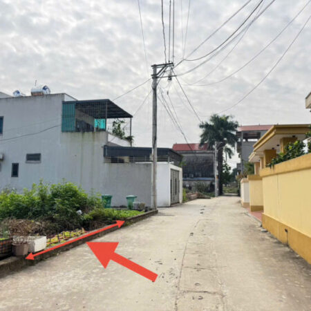 Đất đẹp tổ 9, TT Quang Minh (cũ), nay là thôn Ấp Tre, xã Quang Minh. Đường thông, oto tránh