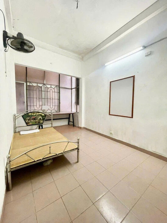 PHÂN LÔ TRỊNH ĐÌNH CỬU – Ô TÔ ĐỖ CỬA – NHÀ DÂN – 33m2 3 tầng mặt tiền 4.9m Giá 9.9 tỷ