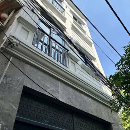 Căn Hô dịch vụ Lê Văn Thịnh,Diện tích 72m2 (4 x18) oto đổ cửaNhà mới xây, 1 trệt, 3 lầu, 10 pn,