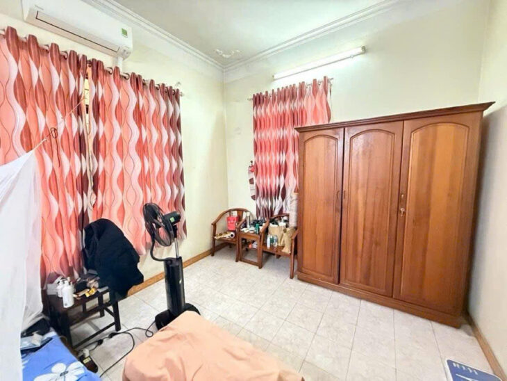 PHÂN LÔ PHÙNG CHÍ KIÊN – Ô TÔ TRÁNH – VỈA HÈ 56m2 4 tầng mặt tiền 5m Giá 20.5 tỷ