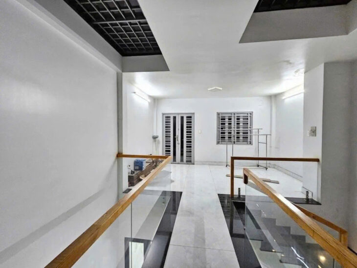 Biệt thự mặt tiền 200m đường Thạnh Mỹ Lợi,P.Thạnh Mỹ Lợi Dt 8×26 Ngang khủng Vị trí gần Đảo Kim