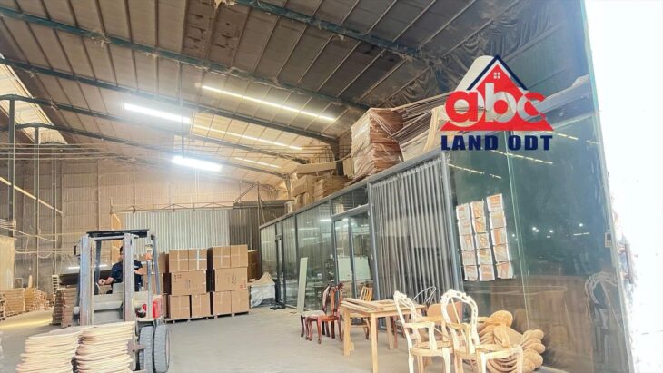 XT645 Cho thuê nhà xưởng ngoài KCN dễ dàng hoạt động SX lâu dài. trống xưởng