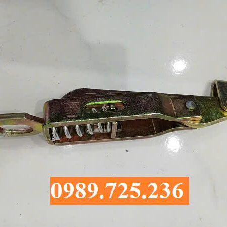 Ứng dụng linh hoạt của khoá tôm xe tài