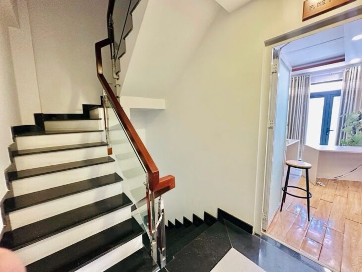 Mặt tiền Yên Thế Tân Bình – 6 tầng thang máy – Nhà đang cho thuê – Giữ tiền cực tốt – Giá 13,5 tỷ