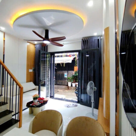 T1681 🔥 sát UBND Phường Gò Vấp, SHR, Vuông, 2 tầng, 4x8m, 4.x tỷ