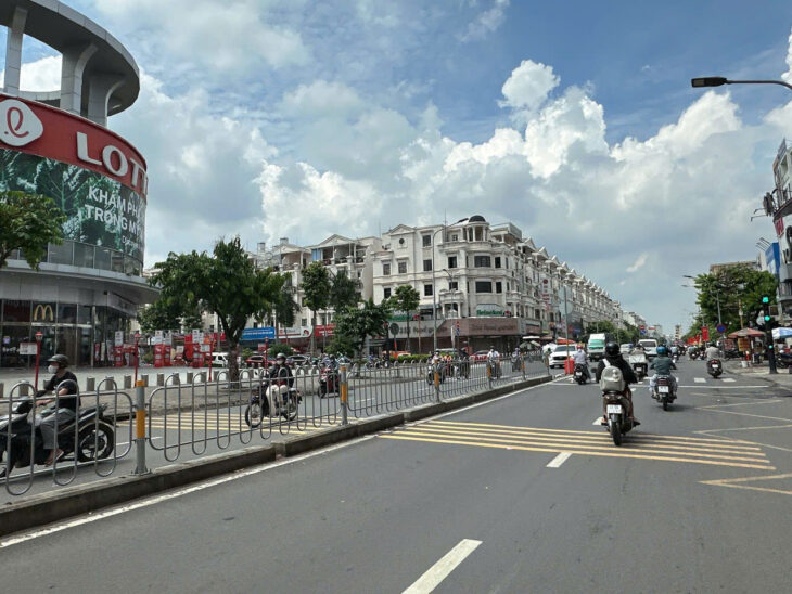 SỐC Nhà MTKD ngang 4.2m KD đỉnh 48m2 Nguyễn Văn Lượng view Lotte Mart chỉ 10 tỷ.