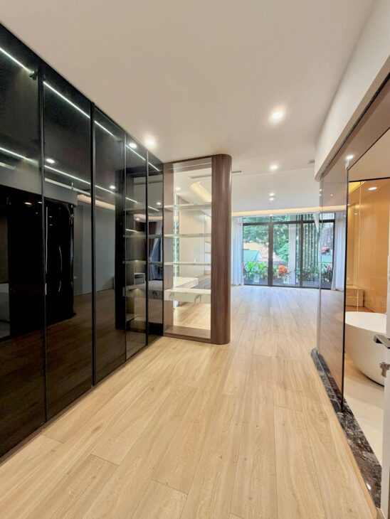 Liền kề HimLam- Lý Sơn, 76m x 6 tầng, thang máy, kinh doanh, full nội thất