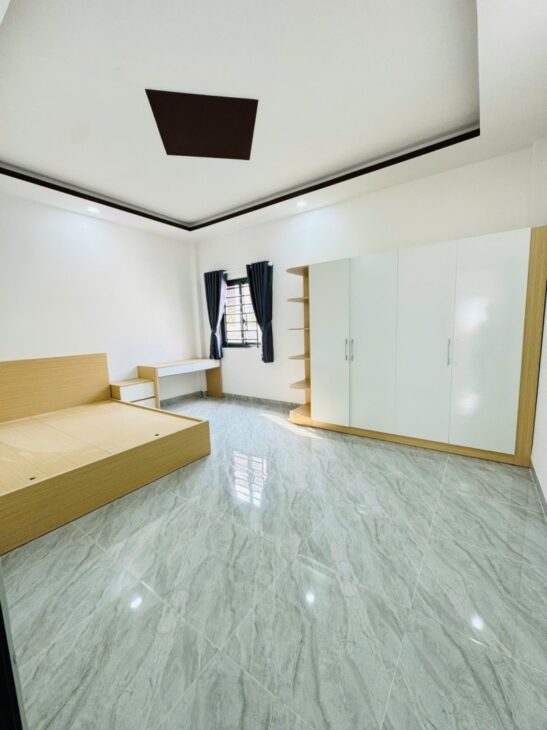 Bán nhà đường số 6, Tăng Nhơn Phú B, Q9, TP HCM. DT 55m2, 2 tầng, 2PN, SH. Giá 5.59 tỷ. LH: