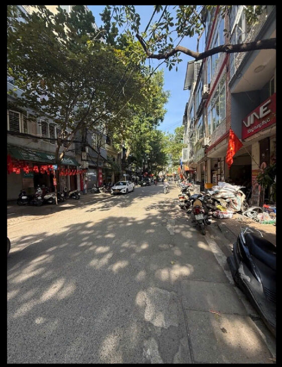 BÁN NHÀ HOÀNG HOA THÁM , KHU VỰC LÕI TRUNG TÂM CỦA THÀNH PHỐ.