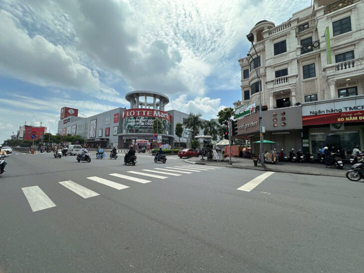 SỐC Nhà MTKD ngang 4.2m KD đỉnh 48m2 Nguyễn Văn Lượng view Lotte Mart chỉ 10 tỷ.