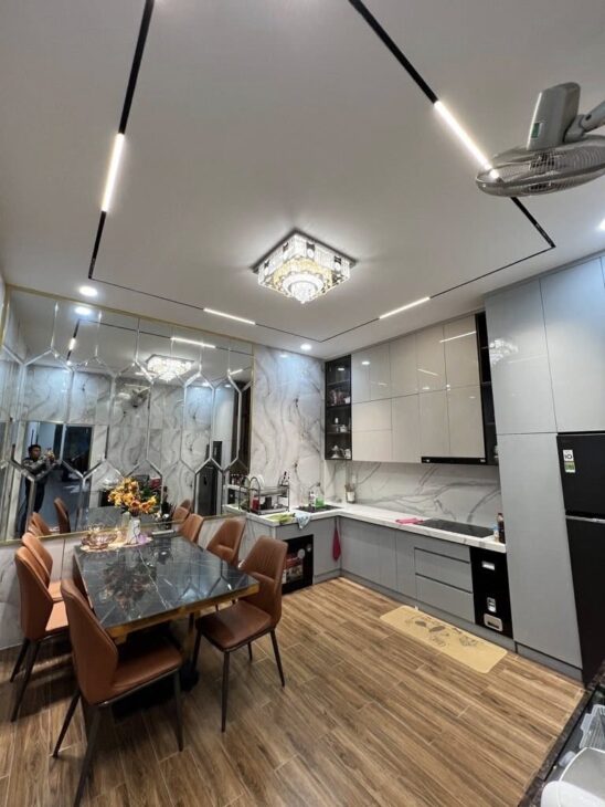 🔥 BIỆT THỰ 2 TẦNG CỰC ĐẸP – SÁT MẶT TIỀN ĐẶNG VĂN BI – BÌNH THỌ, THỦ ĐỨC – GIÁ 20 TỶ!