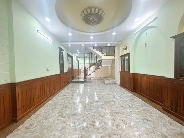Bán nhà mặt tiền 3 lầu 5x24m giá 12,9 tỷ Đường Trần Thị Cờ
