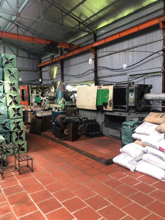 Vỉ Thoát Nước Nhựa Cao Cấp – Thoát Nước Nhanh, Dễ Lắp Đặt