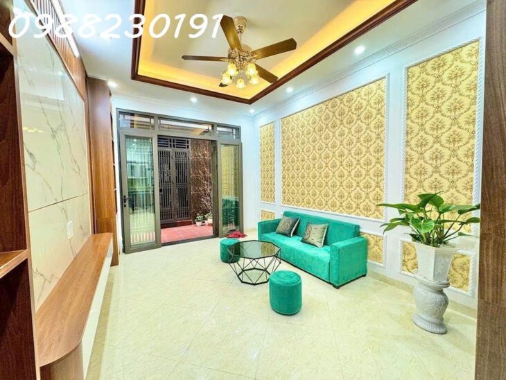 HIẾM bán nhà Cổ Linh Long Biên – 5 tầng – full nội thất – 5 phút ra Aeon Mall Long Biên nhú 6 tỷ