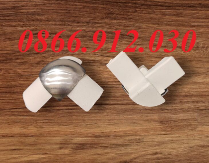 Bo góc tủ nhôm kính 3 chân chắc chắn, thẩm mỹ cao