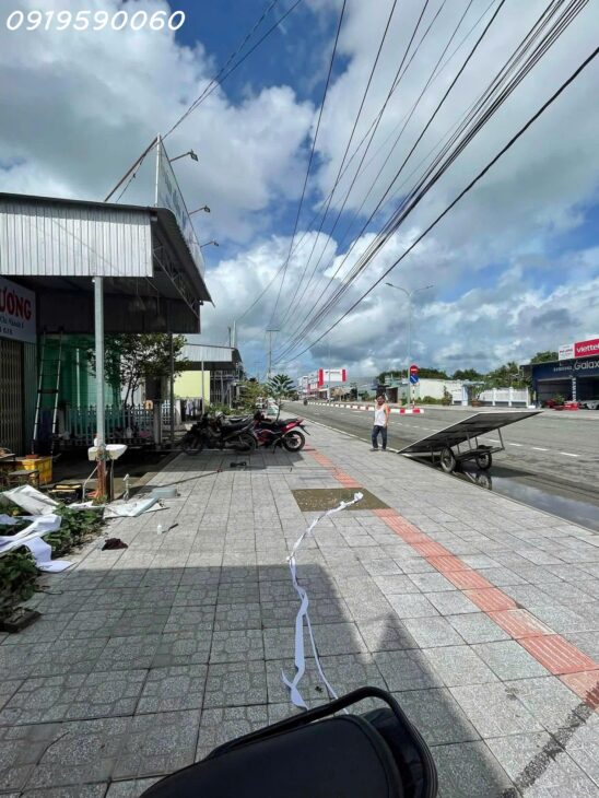 Bán đất 110m2 tại thị trấn Cái Đôi Vàm, Phú Tân, Cà Mau . Giá : 1tỷ2xx