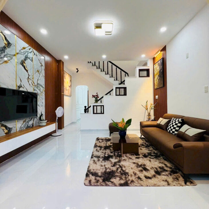 BÁN NHÀ VỊ TRÍ BÊN HÔNG SIÊU THỊ GO VĨNH ĐIỀM TRUNG, TP NHA TRANG –ĐƯỜNG XE HƠI 7 CHỖ THÔNG