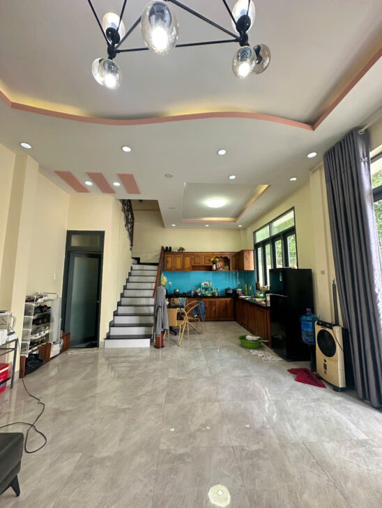 Nhà 3 tầng kiên cố gần KĐT Vĩnh Điềm Trung – sân đậu 2 ô tô – giá tốt 4.5 tỷ