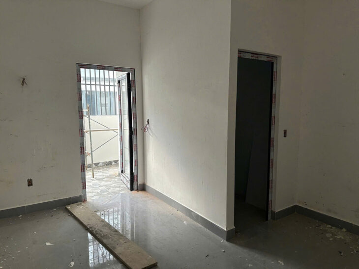 HẠ GIÁ GẤP GẤP – NHÀ 2 MẶT ĐƯỜNG, HẺM OTO PHƯỜNG NAM NHA TRANG.