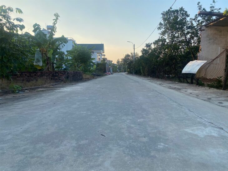 HÀNG MỚI 2,X TỶ TỔ 10 TT QUANG MINH,DT 50M,MT HƠN 4M.HÀNG F0 ĐẦU TƯ.