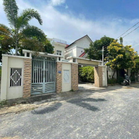 Bán Biệt Thự 1 trệt 1 lầu 1 tum. Liền kề KDC Phúc Hiếu . Hiệp Hoà. Tp Biên Hoà-0909808615