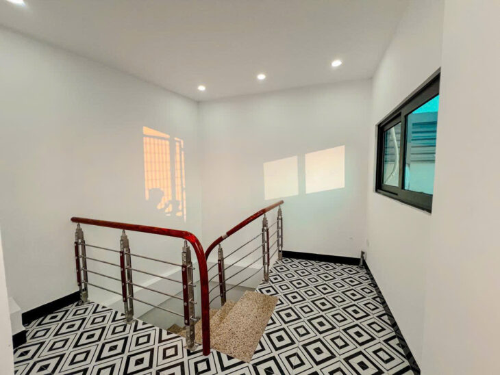 BÁN SIÊU PHẨM SIÊU ĐẸP ĐỐNG ĐA – 6 TẦNG PHUN – 8 PHÒNG – Ở CHO THUÊ QUÁ ĐỈNH – CÁCH Ô TÔ 20M –