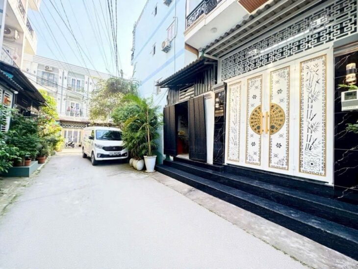 NHÀ SIÊU ĐẸP – Cơ Hội Cho Nhà Đầu Tư – Hẻm 2266 Huỳnh Tấn Phát, Phú Xuân, Nhà Bè