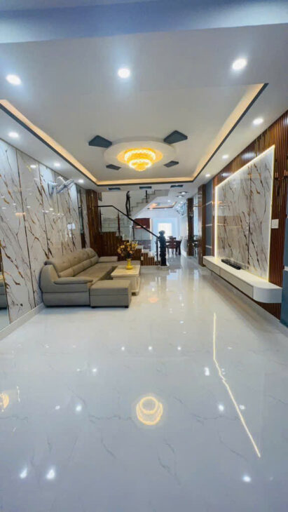 ⭐️ BÁN NHÀ PHỐ MỚI 3 TẦNG – ĐƯỜNG XE HƠI 7 M – THÔNG THOÁNG HAI CHIỀU – TT NHÀ BÈ – LIỀN KỀ Q7 –