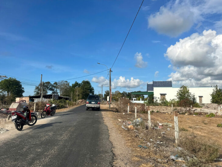 Bán 20m x 49m đất thổ cư Nguyễn Thông, Tân Bình, LaGi giá ngộp 180tr/m ngang