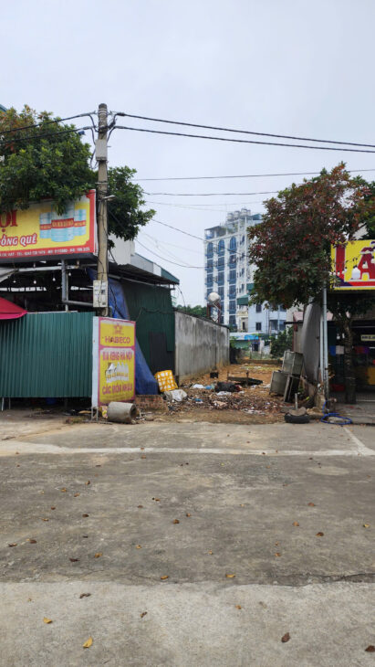 chính chủ cần bán đất mặt phố kinh doanh sầm uất ! Tại Hoà Lạc