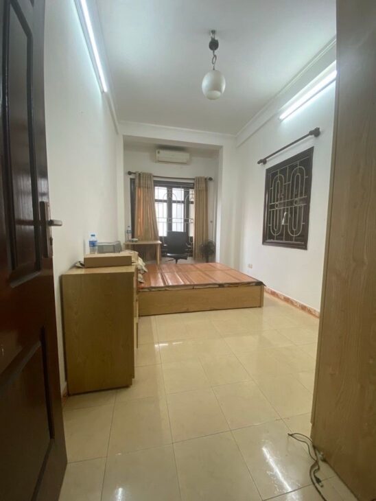 thụy khuê 25m x5 tầng 7,1 tỷ lô góc,50m ra phố,100m ra hồ tây,ngõ thông,nở hậu