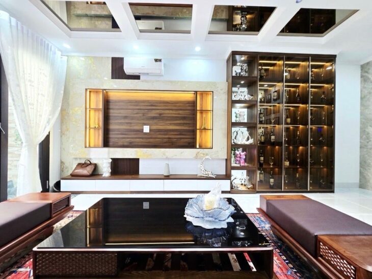 bán nhà xuân la 43m x6 tầng thang máy,full nội thất đẹp giá 12,8 tỷ-cách hồ tây 100m