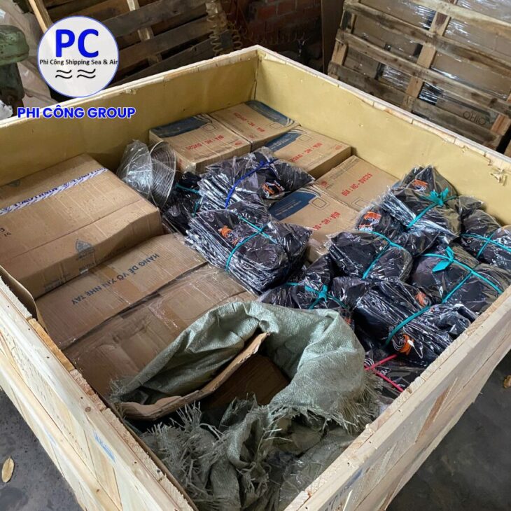 GỬI QUẦN ÁO ĐỒNG PHỤC VIỆT NAM QUA MỸ