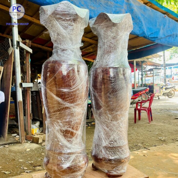 Hàng gỗ nguyên khối, kích thước lớn