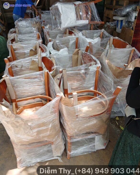 VẬN CHUYỂN GHẾ QUÁN ĂN ĐI NƯỚC NGOÀI BẰNG ĐƯỜNG BIỂN