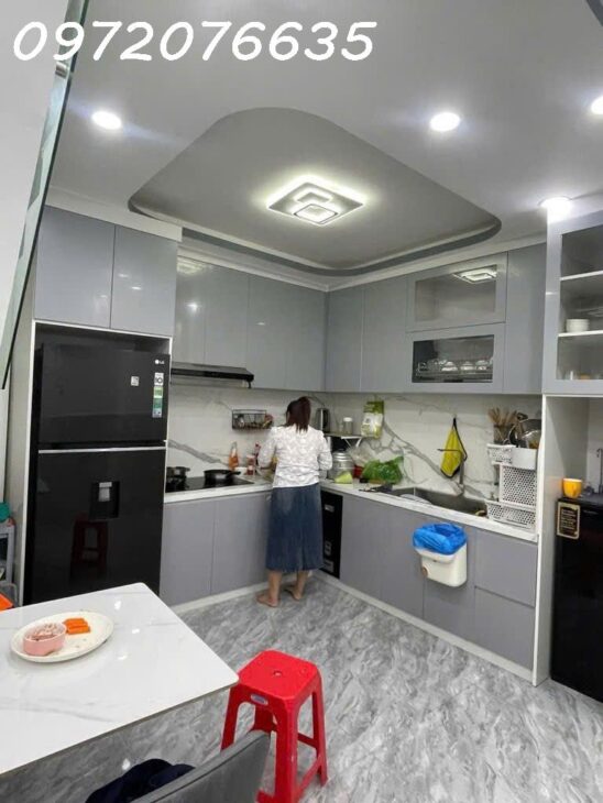 NHỈNH 4.x TỶ- HUỲNH TẤN PHÁT- NHÀ MỚI- DT 4 x 19- 4 PN, SHR- HOÀN CÔNG- GẦN PHÚ MỸ HƯNG.