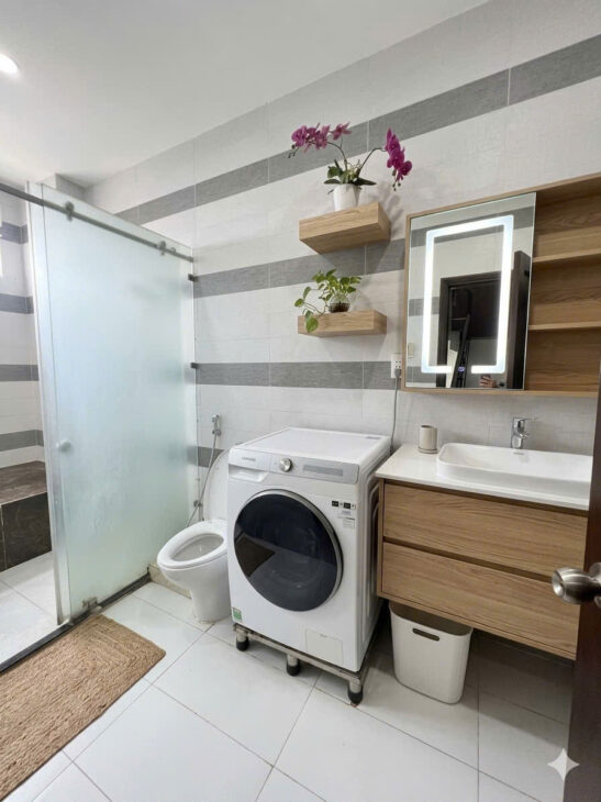 CHI 6.x TỶ- NHÀ 4 TẦNG- GẦN HOÀNG QUỐC VIỆT- GẦN PHÚ MÝ HƯNG- HXH 5M- DT 6 x 10 – 2 LẦU- 4PN- HOÀN