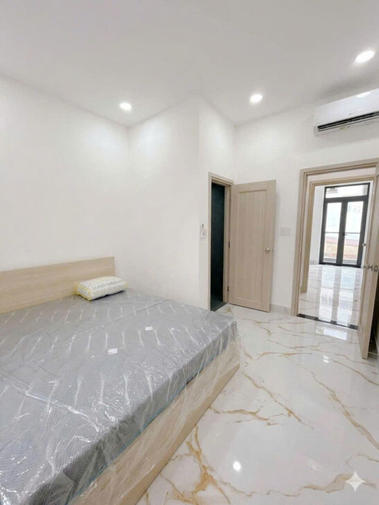 CHỈ 5. x TỶ- QUẬN 7- GẦN KCX TÂN THUÂN – NHÀ MỚI 3 TẦNG – DT 4.5 x 12- SỔ RIÊNG.