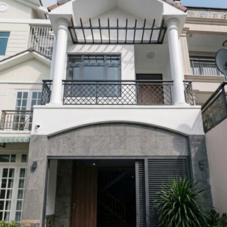 GIÁ 9.X TỶ- SIÊU PHẨM LÊ THỊ CHỢ- QUẬN 7- NHÀ 4T- DT 5 X 13- ĐƯỜNG XE TẢI.