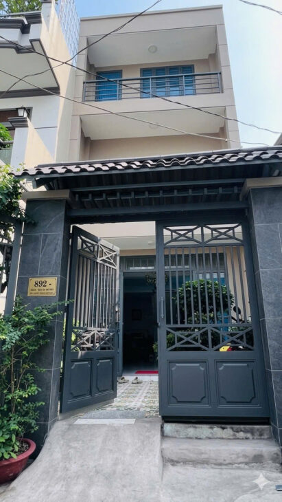 CHỈ 6. x TỶ-NỞ HÂU- NGANG 5M HIẾM- NHÀ MỚI ĐƯỜNG XE TẢI- SÁT PHÚ MỸ HƯNG- QUẬN 4