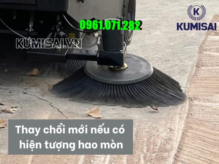 Xe quét rác ngồi lái Kumisai KMS-S12