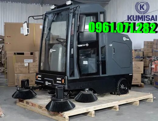 Xe quét rác ngồi lái Kumisai KMS-S12