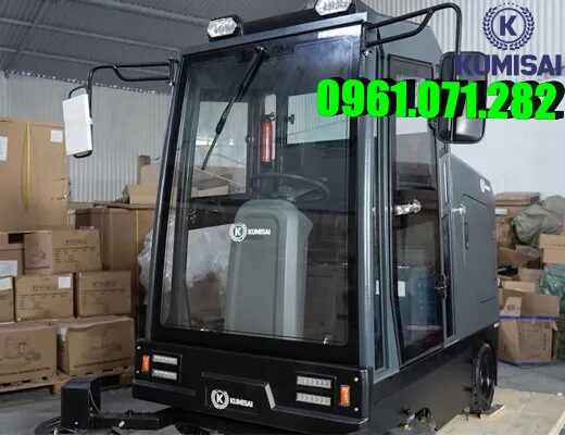 Xe quét rác ngồi lái Kumisai KMS-S12