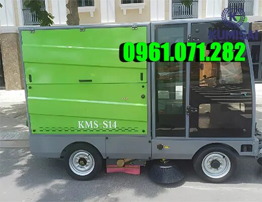 Xe quét rác công nghiệp ngồi lái Kumisai KMS-S14
